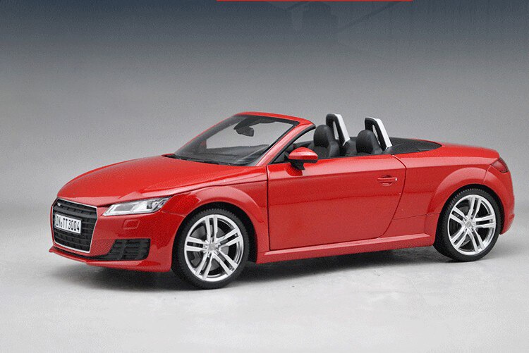 Die-cast 1/18 Scale Alloy Collection TT Convertible Sports Car Static Alloy Car Vehicle Model Bar Home Decoration Adult Toy Car Die-cast 1/18 Scale Alloy Collection TT Convertible Sports Car Static Alloy Car Vehicle Model Bar Home Decoration Adult Toy Car