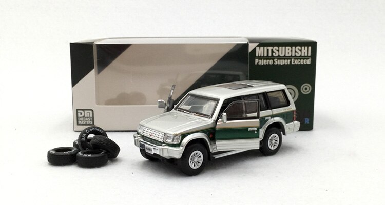 1:64 proportion alloy die-casting vehicle metal pajero car SUV off-road vehicle model adult child boys toys gift collect display