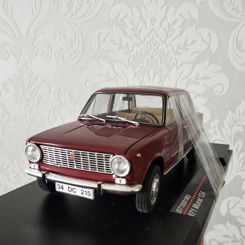 Alloy car model 1:18 sacle metal car model indoor display souvenir children toy gift collection