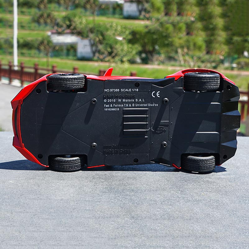 1/18 proportion metal static car die-casting alloy muscle sports car model adult children boys vehicle toys gift collect display 1/18 proportion metal static car die-casting alloy muscle sports car model adult children boys vehicle toys gift collect display