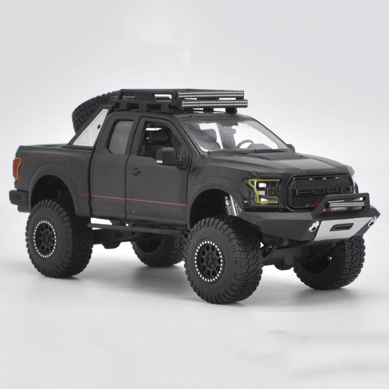 Diecast 1/24 Proportion Simulation Off-road Vehicle SUV 150 Pickup Model Alloy Car Metal Model Adult Children Gift Collect Hot