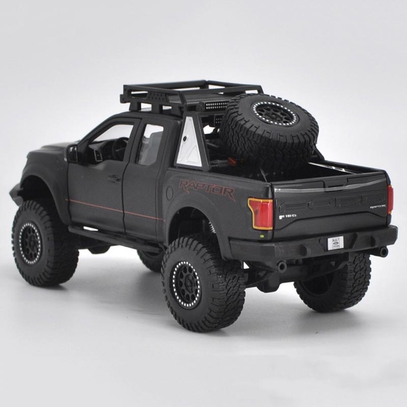Diecast 1/24 Proportion Simulation Off-road Vehicle SUV 150 Pickup Model Alloy Car Metal Model Adult Children Gift Collect Hot