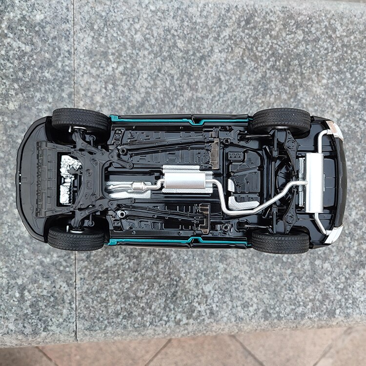 Die-cast 1:18 Scale Chery 2020 Tiggo 7 Off-road Vehicle Suv Alloy Simulation Car Model Collection Home Decoration Adult Toy Car