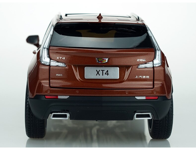 Cadillac XT4 Car Model 1/18 Scale Off-road SUV Alloy Simulation Collection Souvenir Static Ornaments Adult Gift Collection