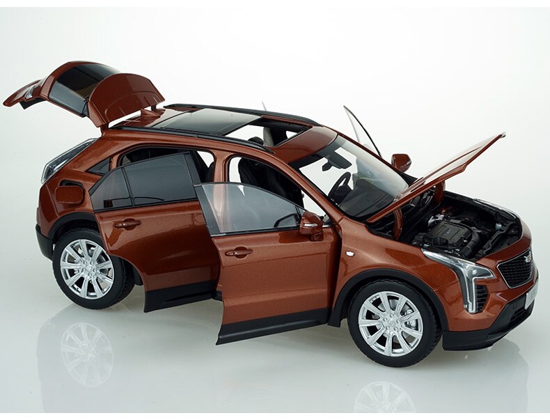 Cadillac XT4 Car Model 1/18 Scale Off-road SUV Alloy Simulation Collection Souvenir Static Ornaments Adult Gift Collection