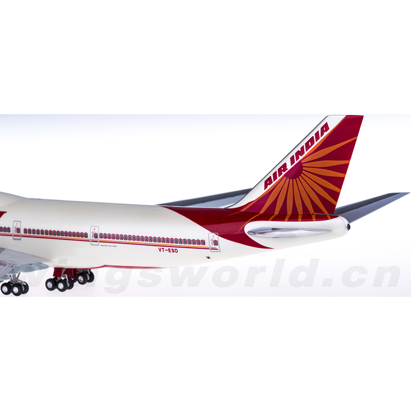 Standable aviation model 1: 200-scale Indian Airlines Boeing 747-400 aircraft model VT-ESO Khajuraho adult collect gift display