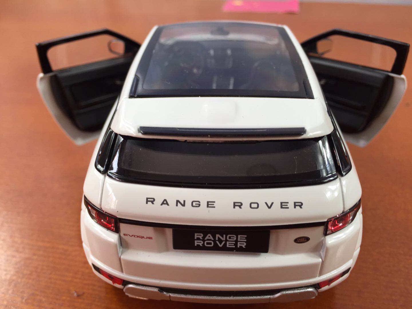 Welly 1:24 Scale Land Rover Range Rover Evoque Defender Off-road Vehicle SUV Simulation Car Model Sports Version Collection Gift