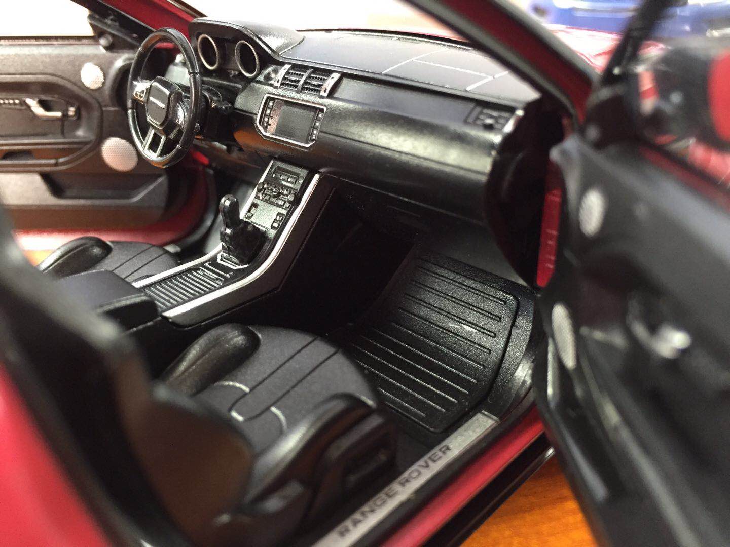 Welly 1:24 Scale Land Rover Range Rover Evoque Defender Off-road Vehicle SUV Simulation Car Model Sports Version Collection Gift