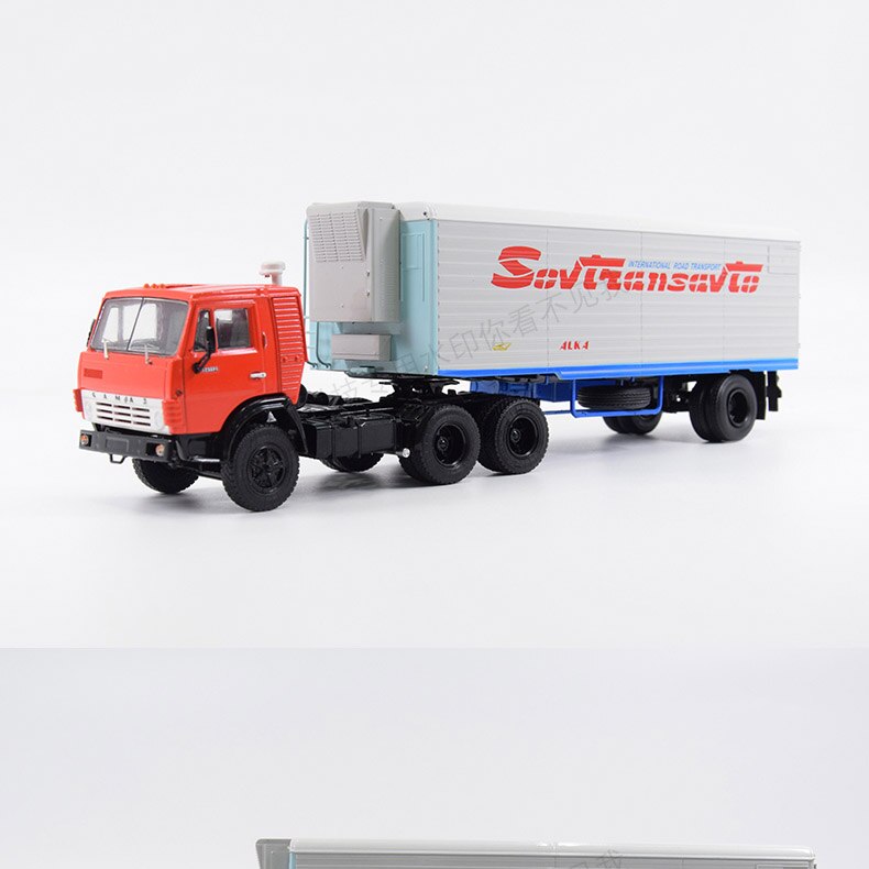 SSM7064 1:43 Scale Soviet KAMAZ-54112 Refrigerated Transport Truck Container Trailer Simulation Alloy Collection Toys Car Model