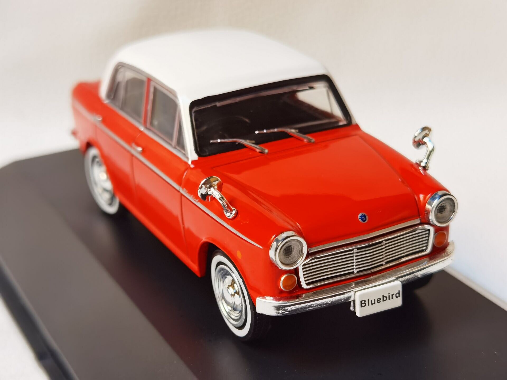 Children's Toy Car Metal Model 1/43 Scale Datsun Bluebird 310 1959 Simulation Alloy Die-casting Static Car Red For Fan Gift