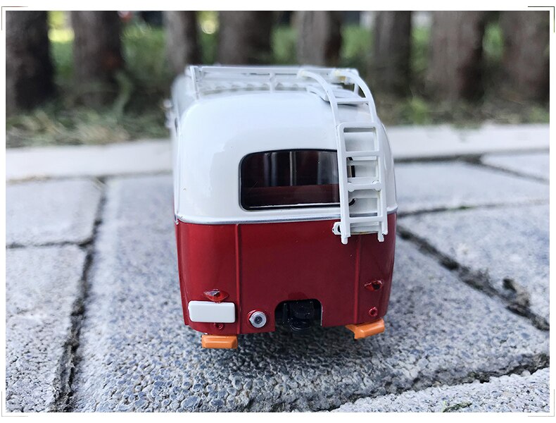 1:64 Die-casting Beijing No. 5 Bus Model Skoda 760RO Trailer City Shuttle Bus Conference Table Static Decoration Christmas Gift 1:64 Die-casting Beijing No. 5 Bus Model Skoda 760RO Trailer City Shuttle Bus Conference Table Static Decoration Christmas Gift