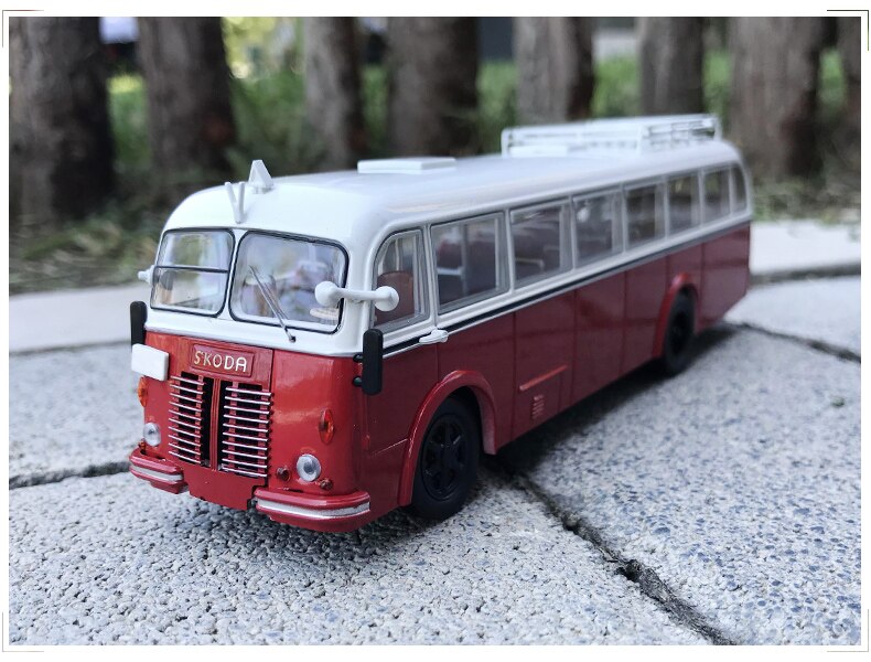 1:64 Die-casting Beijing No. 5 Bus Model Skoda 760RO Trailer City Shuttle Bus Conference Table Static Decoration Christmas Gift 1:64 Die-casting Beijing No. 5 Bus Model Skoda 760RO Trailer City Shuttle Bus Conference Table Static Decoration Christmas Gift