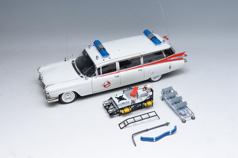 Fine Version Elite Ghostbusters Ecto 1/18 Scale Car Model Metal Diecast Toy Vehicle for Adult Collection Gifts Toys
