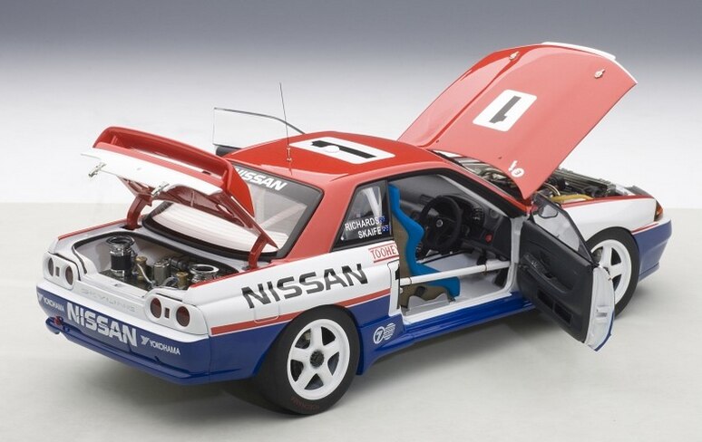 1:18 Scale Autoart Nissan GTR R32 1991 Season Anti-real Alloy Car Model Collection Static Ornaments High-end Gift Display 1:18 Scale Autoart Nissan GTR R32 1991 Season Anti-real Alloy Car Model Collection Static Ornaments High-end Gift Display