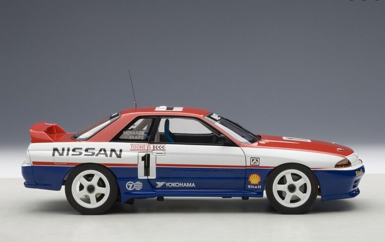 1:18 Scale Autoart Nissan GTR R32 1991 Season Anti-real Alloy Car Model Collection Static Ornaments High-end Gift Display 1:18 Scale Autoart Nissan GTR R32 1991 Season Anti-real Alloy Car Model Collection Static Ornaments High-end Gift Display