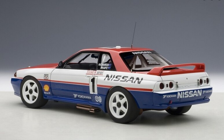 1:18 Scale Autoart Nissan GTR R32 1991 Season Anti-real Alloy Car Model Collection Static Ornaments High-end Gift Display 1:18 Scale Autoart Nissan GTR R32 1991 Season Anti-real Alloy Car Model Collection Static Ornaments High-end Gift Display