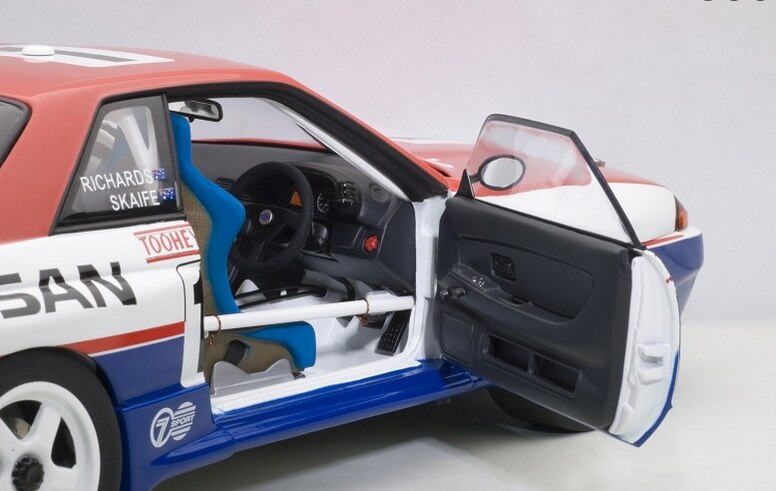 1:18 Scale Autoart Nissan GTR R32 1991 Season Anti-real Alloy Car Model Collection Static Ornaments High-end Gift Display 1:18 Scale Autoart Nissan GTR R32 1991 Season Anti-real Alloy Car Model Collection Static Ornaments High-end Gift Display