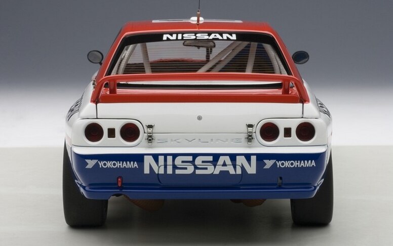 1:18 Scale Autoart Nissan GTR R32 1991 Season Anti-real Alloy Car Model Collection Static Ornaments High-end Gift Display 1:18 Scale Autoart Nissan GTR R32 1991 Season Anti-real Alloy Car Model Collection Static Ornaments High-end Gift Display