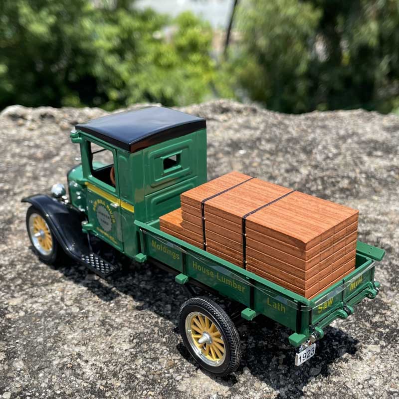 Diecast 1/32 Scale Alloy Car Model Ford US Classic Transport Truck Static Show Adult Collection Gift Toys for Boys In Stock Diecast 1/32 Scale Alloy Car Model Ford US Classic Transport Truck Static Show Adult Collection Gift Toys for Boys In Stock