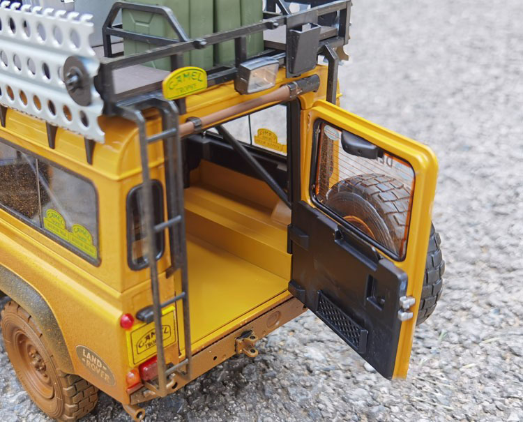 DieCast 1:18 Scale 1993 Malaysia 110 Dirty Version Alloy Car Simulation Car Model Metal & Toy Vehicle Collection