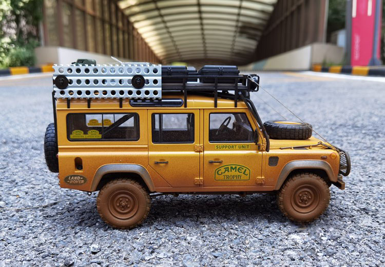 DieCast 1:18 Scale 1993 Malaysia 110 Dirty Version Alloy Car Simulation Car Model Metal & Toy Vehicle Collection