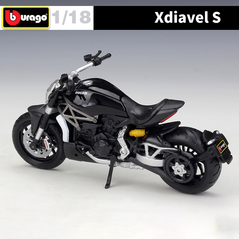 Bburago Diecast 1:18 Scale Alloy DUCATI Xdiavel S 2016 Car Model Hot Motorcycle Static Display Adult Collection Toys Color Boxed