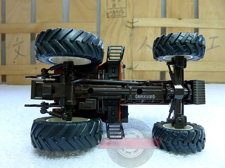 Fiat 110-90 New Holland Tractor Model Boy Toy For 1/32 Scale Alloy Simulation Machinery Agricultural Engineering Vehicle Model