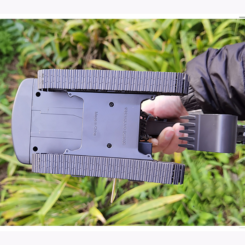 EC3500 Large Excavator 1:35 Simulation Alloy Excavator Engineering Vehicle Model Collection Static Ornaments Adult Gift Display