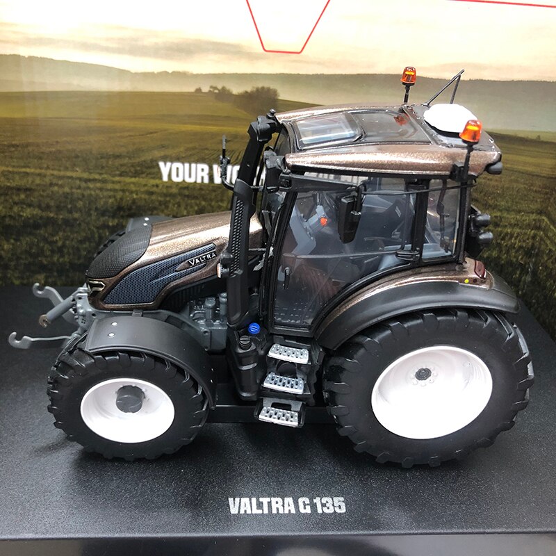 Valtra G135 Limited Edition Truck 1:32 Scale Simulation Alloy Tractor Agricultural Vehicle Transport Front Die-casting Model