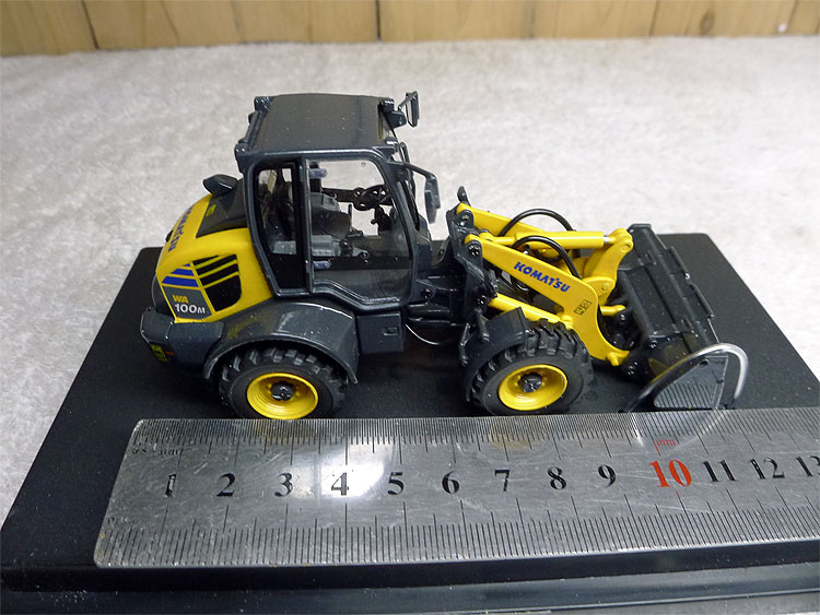 Komatsu WA100M-8 1:50 Scale Wheel Loader Forklift Alloy Engineering Truck Transporter Model UH Bar Decoration Gifts Collection