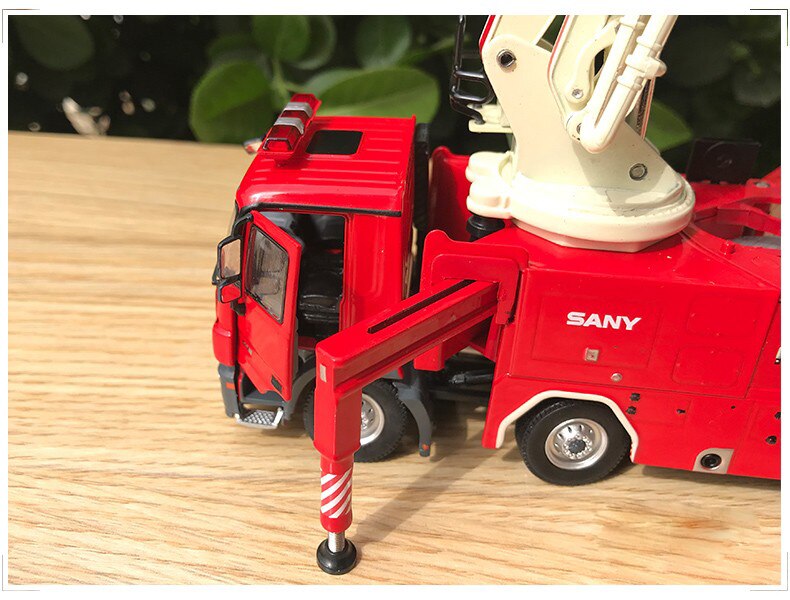 Die-casting 1:50 Scale Sany Large-span Elevating Jet Fire Truck Ascending Platform Truck Collection Truck Model Christmas Gift Die-casting 1:50 Scale Sany Large-span Elevating Jet Fire Truck Ascending Platform Truck Collection Truck Model Christmas Gift