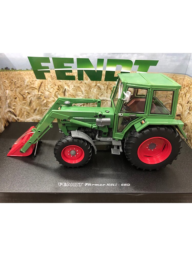 1:32 Scale 108LS-4WD Tractor Forklift Agricultural Die Casting Model Simulation Engineering Transport Vehicle Collection Display 1:32 Scale 108LS-4WD Tractor Forklift Agricultural Die Casting Model Simulation Engineering Transport Vehicle Collection Display