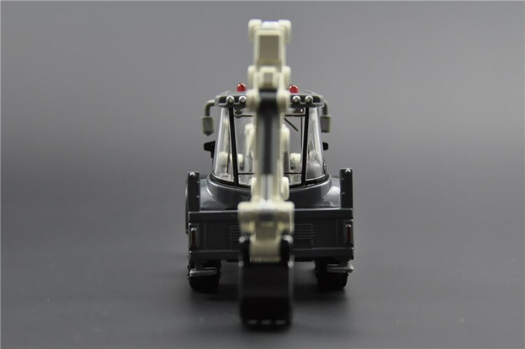 Diecast 1/50 Scale Two-way Forklift Excavator Alloy Engineering Vehicle Model Metal Children's Toy Forklift Car Fan Gift For Boy