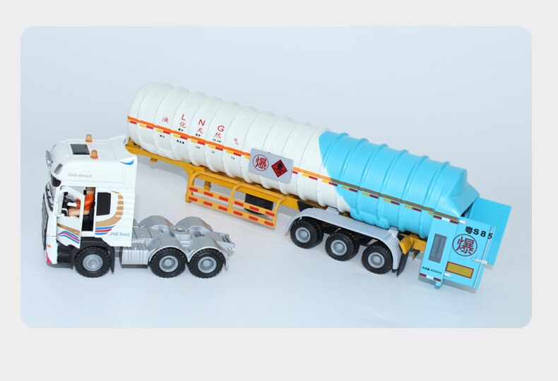 Die-cast 1:50 Scale Sinopec Transportation Engineering Vehicle Alloy Oil Tanker Semi-trailer Model Collection Display Toy Car Die-cast 1:50 Scale Sinopec Transportation Engineering Vehicle Alloy Oil Tanker Semi-trailer Model Collection Display Toy Car