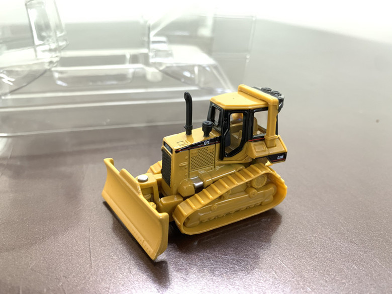 1:87 Scale Diecast Alloy Bulldozer Excavator Model Metal CAT D5M Grader Collection Souvenir Ornaments Display Vehicle Boys Gift