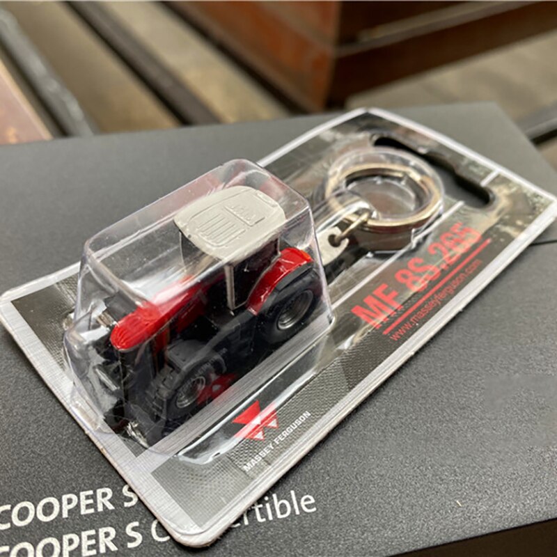 UH5864 Tractor Metal Model Keychain, Decoration Collection Gift Static Decoration 8S 265