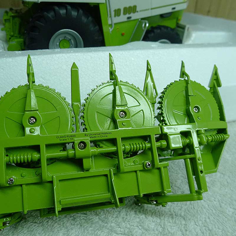 Diecast 1/32 Scale Agricultural Vehicle Model Claas 10000 Harvester Global Limited Krone Adult Collection Display Gift Toys Car Diecast 1/32 Scale Agricultural Vehicle Model Claas 10000 Harvester Global Limited Krone Adult Collection Display Gift Toys Car
