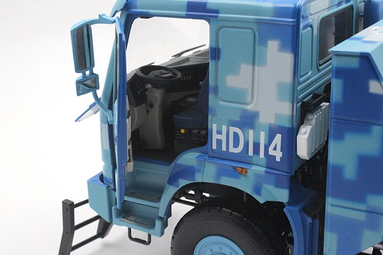 Sinotruk Original 1:24 Scale Missile Parade Military Vehicle Model Simulation Alloy Truck Collection Static Decoration Ornaments Sinotruk Original 1:24 Scale Missile Parade Military Vehicle Model Simulation Alloy Truck Collection Static Decoration Ornaments