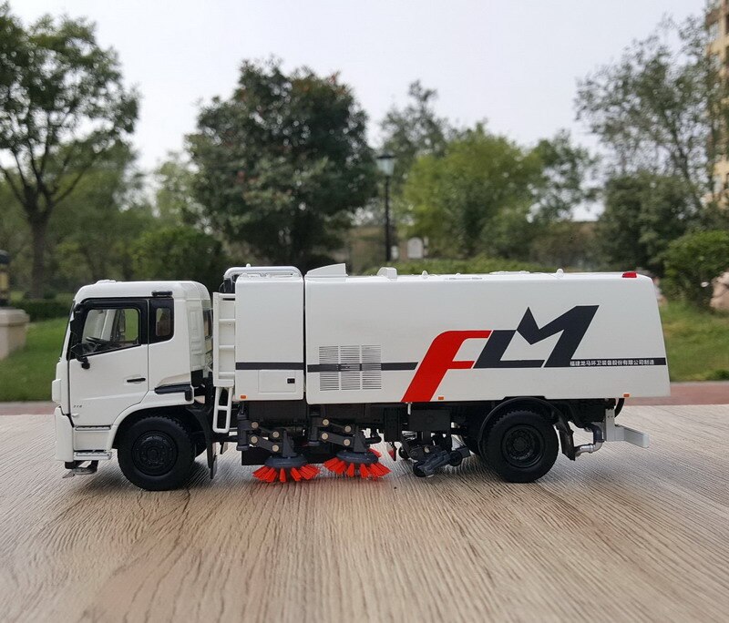 Dongfeng Fulongma Washer Sweeper 1:35 Scale Simulation Environment Sweeper Alloy Car Toy Artwork Die-cast Model Collection Gift Dongfeng Fulongma Washer Sweeper 1:35 Scale Simulation Environment Sweeper Alloy Car Toy Artwork Die-cast Model Collection Gift