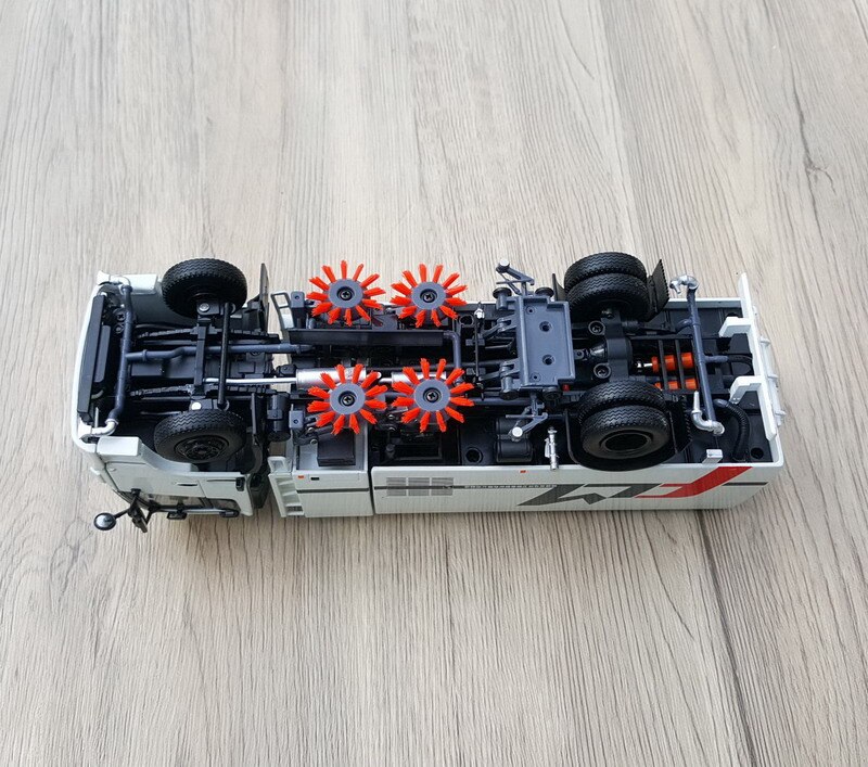 Dongfeng Fulongma Washer Sweeper 1:35 Scale Simulation Environment Sweeper Alloy Car Toy Artwork Die-cast Model Collection Gift Dongfeng Fulongma Washer Sweeper 1:35 Scale Simulation Environment Sweeper Alloy Car Toy Artwork Die-cast Model Collection Gift