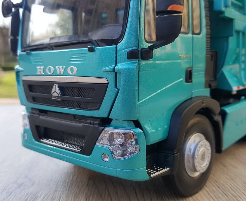 Howo T5G Dump Truck 1:24 Scale Muck Truck Transporter Alloy Simulation Static Decoration Die-casting Model Children's Toy Car Howo T5G Dump Truck 1:24 Scale Muck Truck Transporter Alloy Simulation Static Decoration Die-casting Model Children's Toy Car