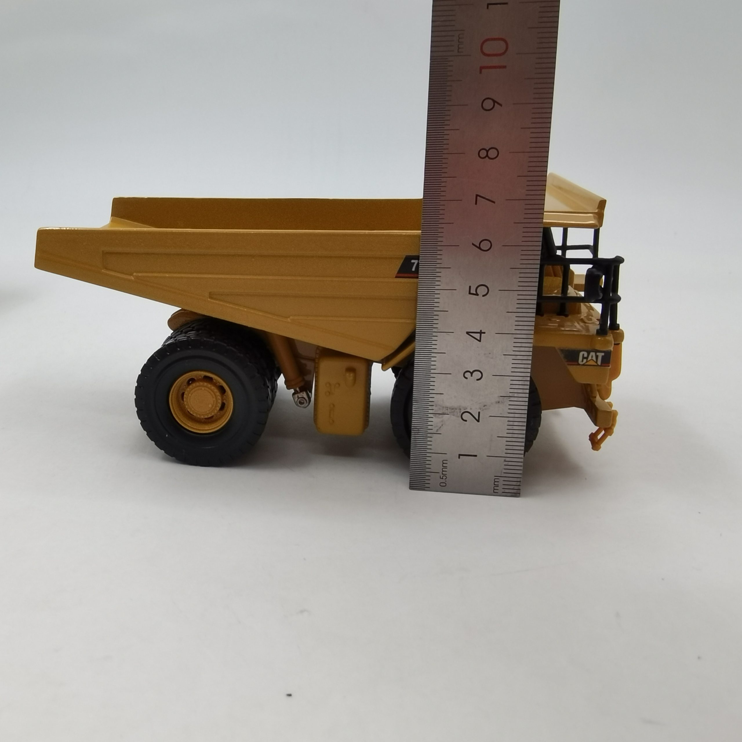 Diecast Alloy 1:50 CAT Loader Grader Road Roller Bulldozer Forklift Mine Cart Alloy Engineering Model for Collection Souvenir