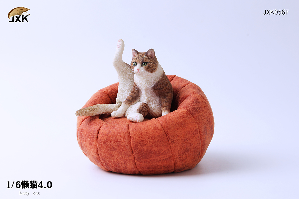 JXK 1/6 Lazy Cat with Sofa 4.0 Model Cute Pet Orange Cat Animal Figure Collector Decor Toy Handmade Oenaments Adults Kids Gift