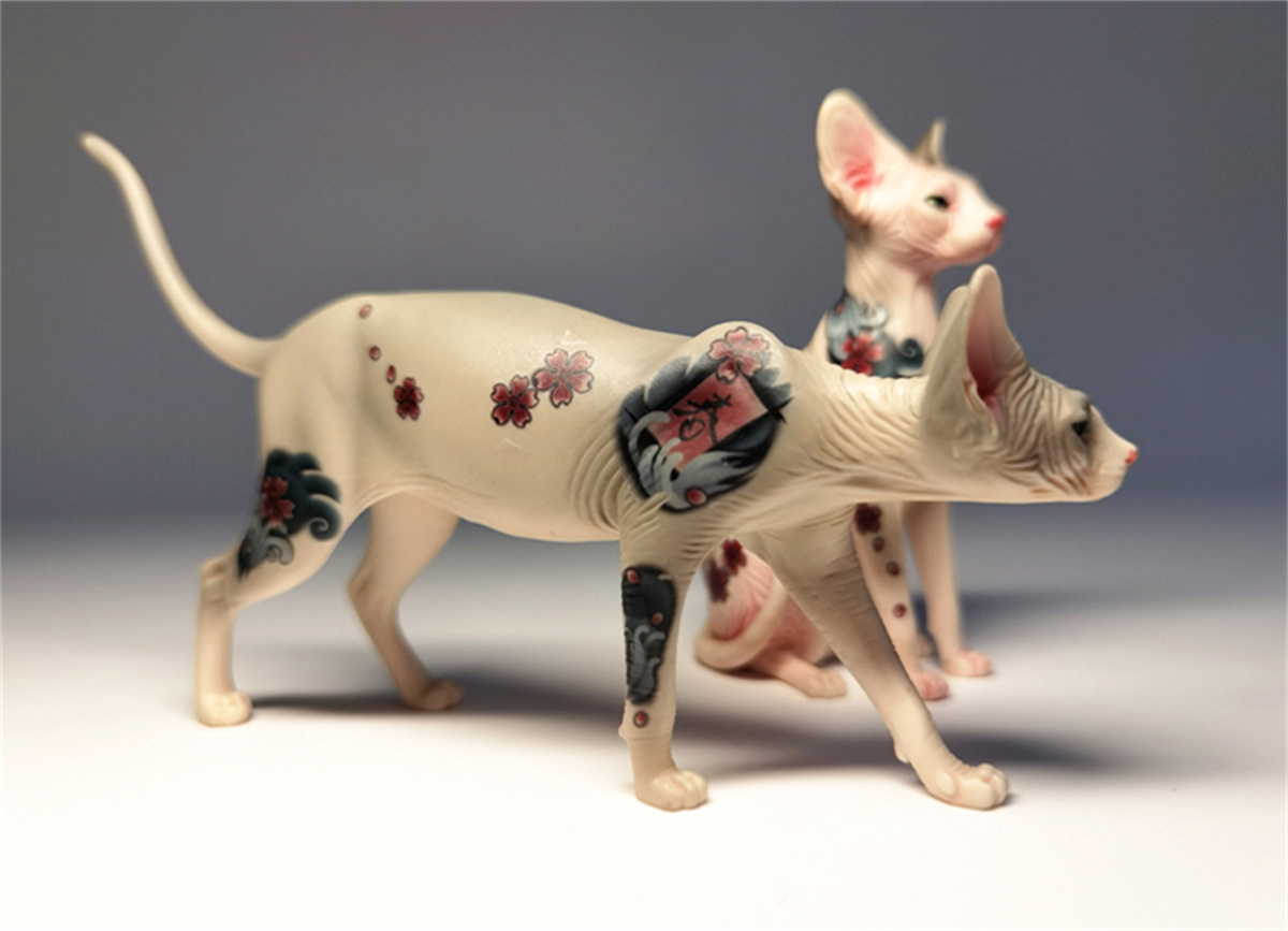JxK 1:6 Scale Tattoo Canadian Hairless Cat Pet Sphynx Healing Figure Felidae Animal Collector Toy Resin Desktop Decoration Gift