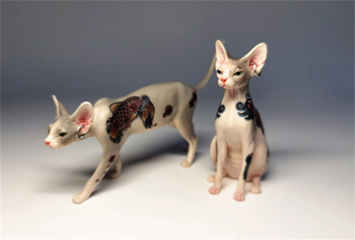 JxK 1:6 Scale Tattoo Canadian Hairless Cat Pet Sphynx Healing Figure Felidae Animal Collector Toy Resin Desktop Decoration Gift
