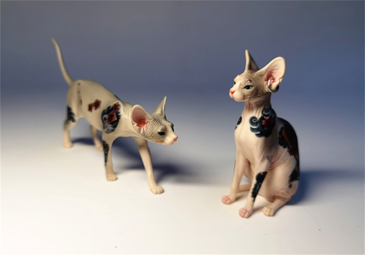 JxK 1:6 Scale Tattoo Canadian Hairless Cat Pet Sphynx Healing Figure Felidae Animal Collector Toy Resin Desktop Decoration Gift