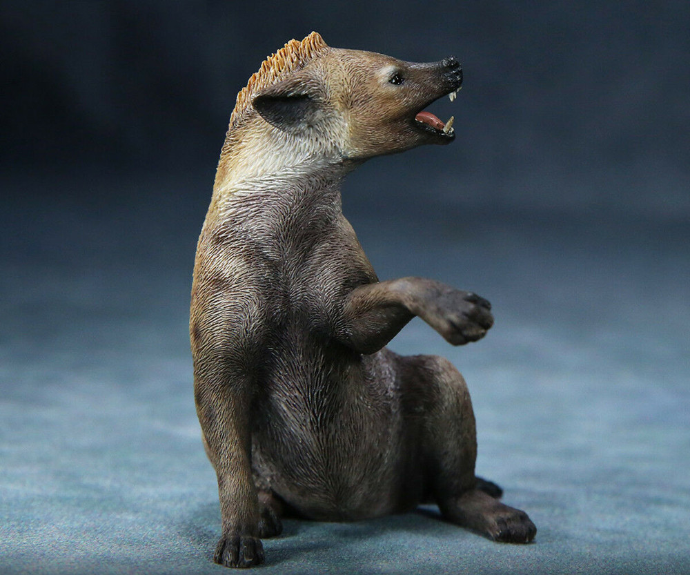 Nanmu Animal Statues 1/12 Model Thundering Rage African lion VS Spotted Hyena Animal Model Decoration Adult Kids Toy Gifts