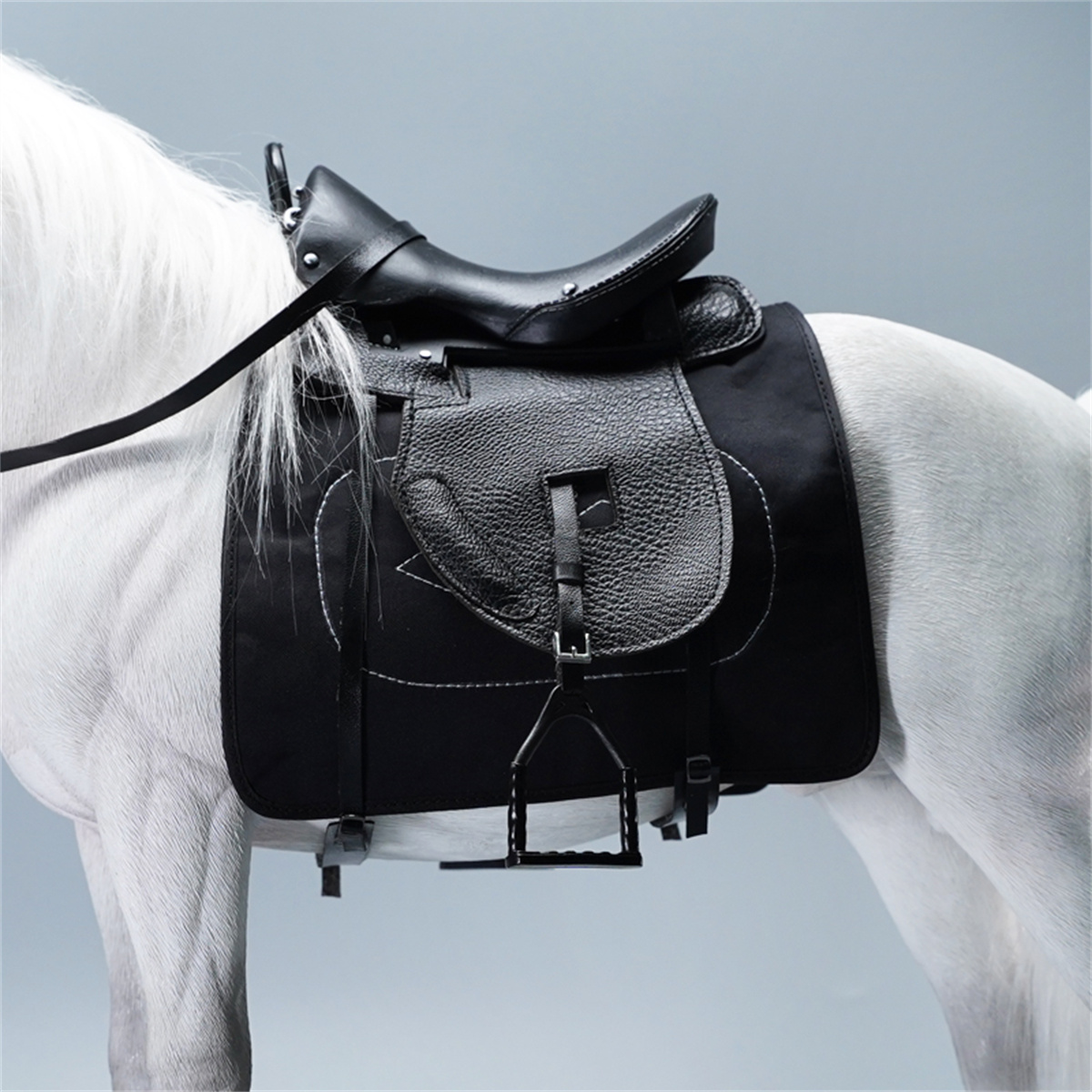 JXK 1/6 Harness Model Japanese-style Saddle 1/12 Modern Harness Soldier Accessories Decoration Toy Children Adult Kid Xmas Gift JXK 1/6 Harness Model Japanese-style Saddle 1/12 Modern Harness Soldier Accessories Decoration Toy Children Adult Kid Xmas Gift