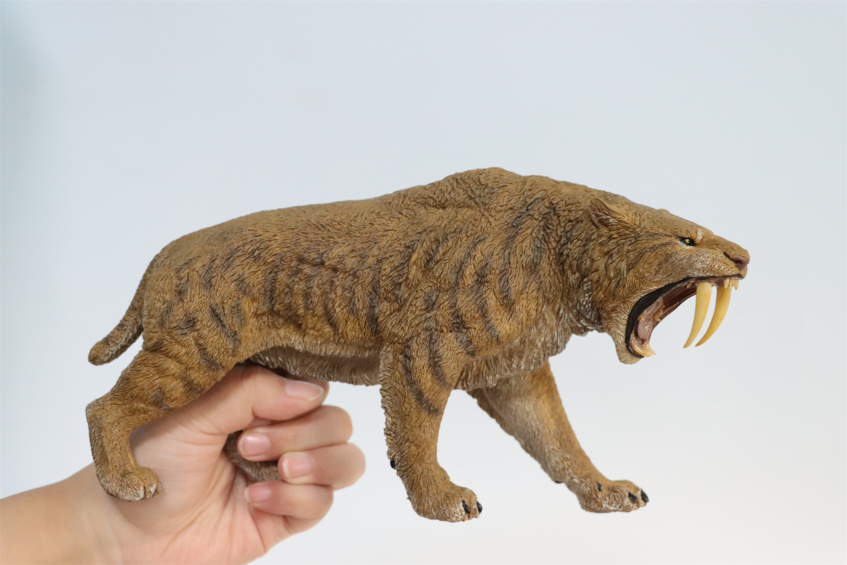 REBOR 1:11 Smilodon Populator Stray Cat Figure Ice Age Ver Plain Ver 2 Head Collector Toy Animal Model Christmas Decorations