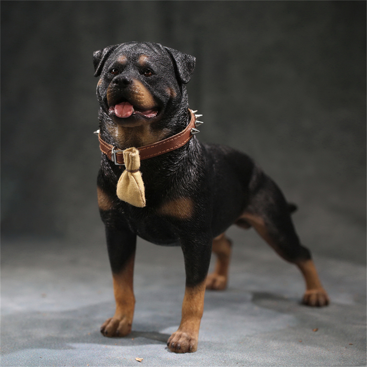 Mr.Z Studio 1:6 Rottweiler Figure Cute Police Pet Dog Animal Model Collector Decor Kid Gift Resin Office Desktop Accessories Mr.Z Studio 1:6 Rottweiler Figure Cute Police Pet Dog Animal Model Collector Decor Kid Gift Resin Office Desktop Accessories